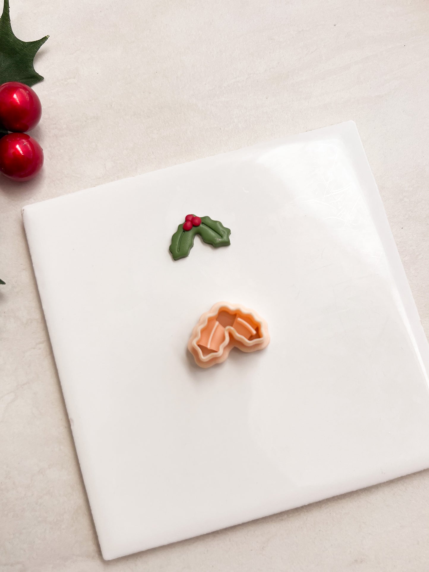 Holly Leaf No. 4 Clay Cutter | Holly Leaf No. 4 Polymer Clay Cutter for DIY Winter Earrings Botanical Jewelry and Handmade Christmas Accessories