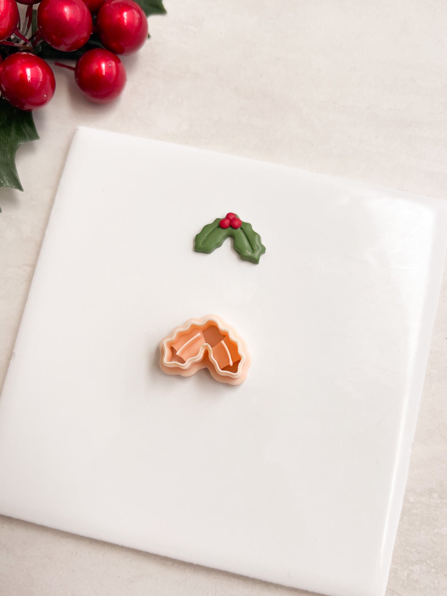 Holly Leaf No. 4 Clay Cutter | Holly Leaf No. 4 Polymer Clay Cutter for DIY Winter Earrings Botanical Jewelry and Handmade Christmas Accessories