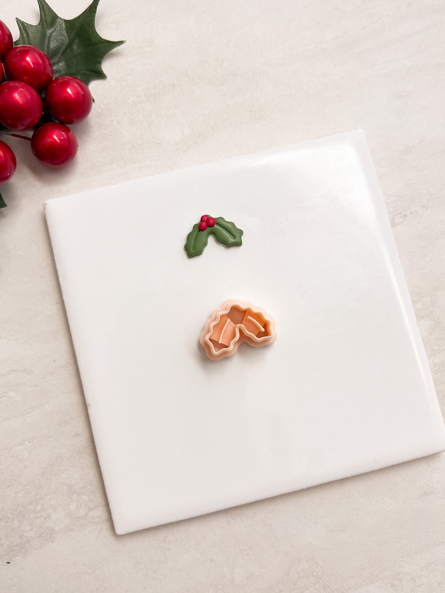 Holly Leaf No. 4 Clay Cutter | Holly Leaf No. 4 Polymer Clay Cutter for DIY Winter Earrings Botanical Jewelry and Handmade Christmas Accessories