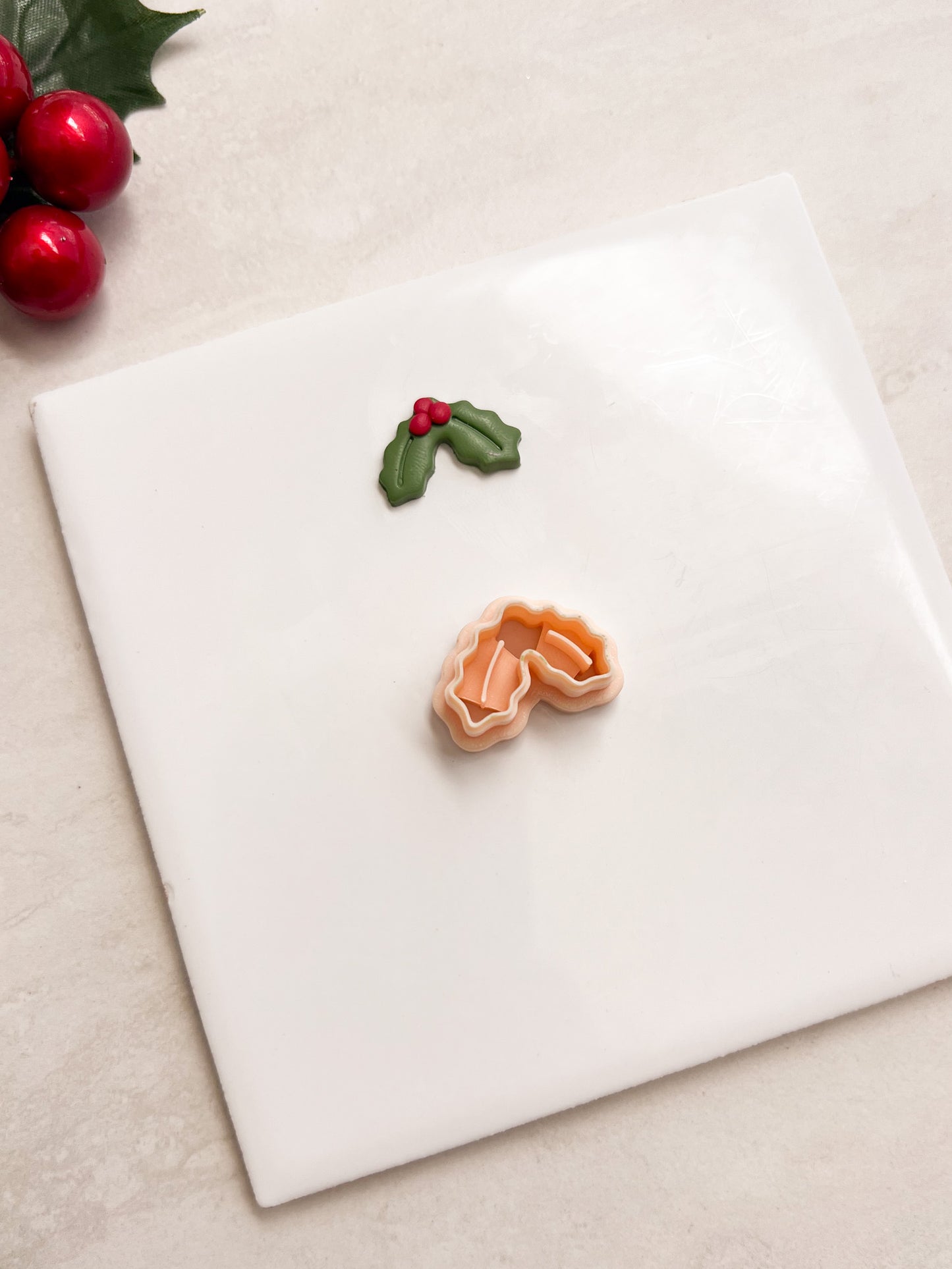 Holly Leaf No. 4 Clay Cutter | Holly Leaf No. 4 Polymer Clay Cutter for DIY Winter Earrings Botanical Jewelry and Handmade Christmas Accessories