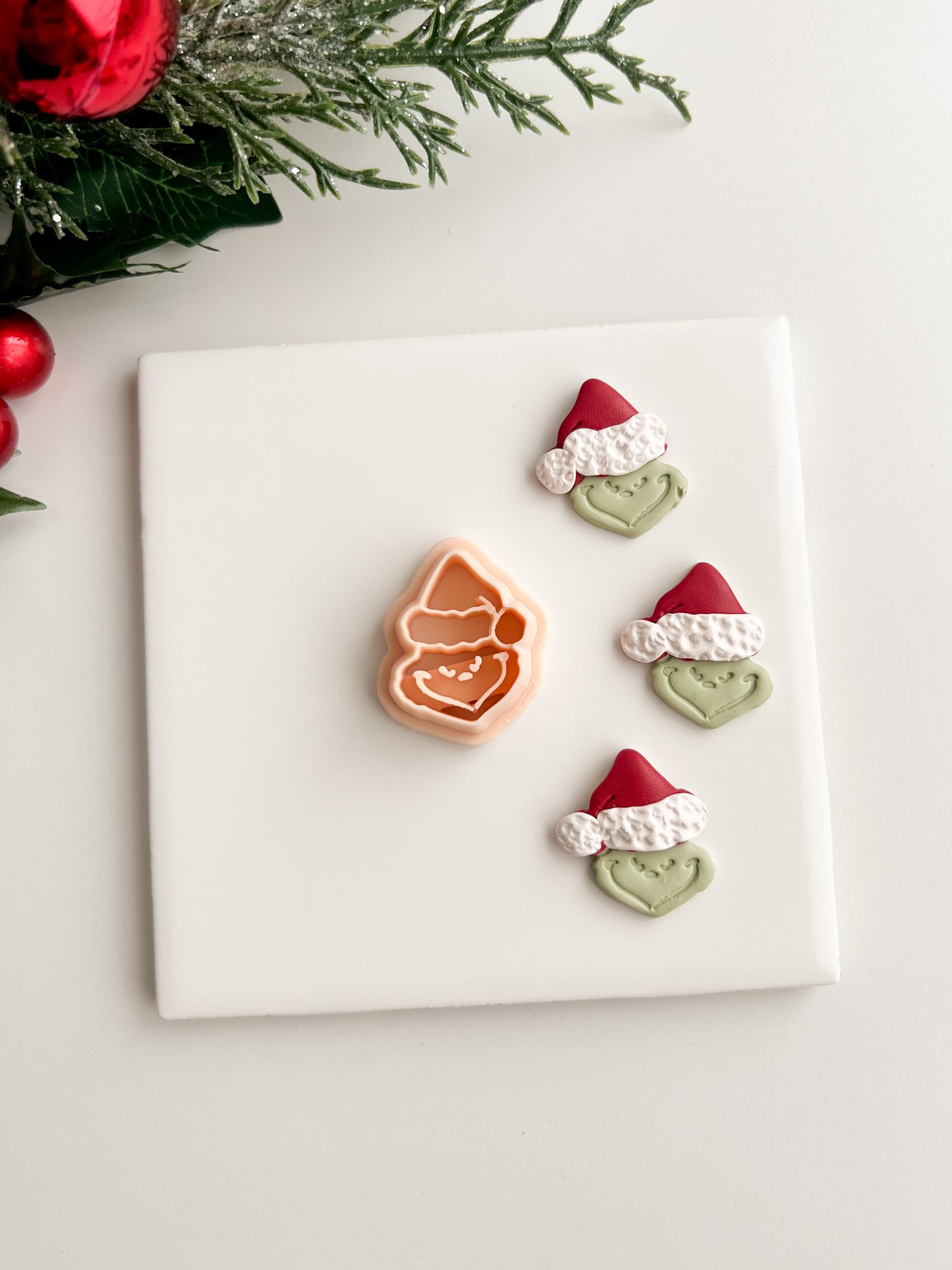 Grinch Head Set Clay Cutter | Grinch Head Set Polymer Clay Cutter for DIY Christmas Earrings Holiday-Themed Jewelry and Handmade Festive Accessories