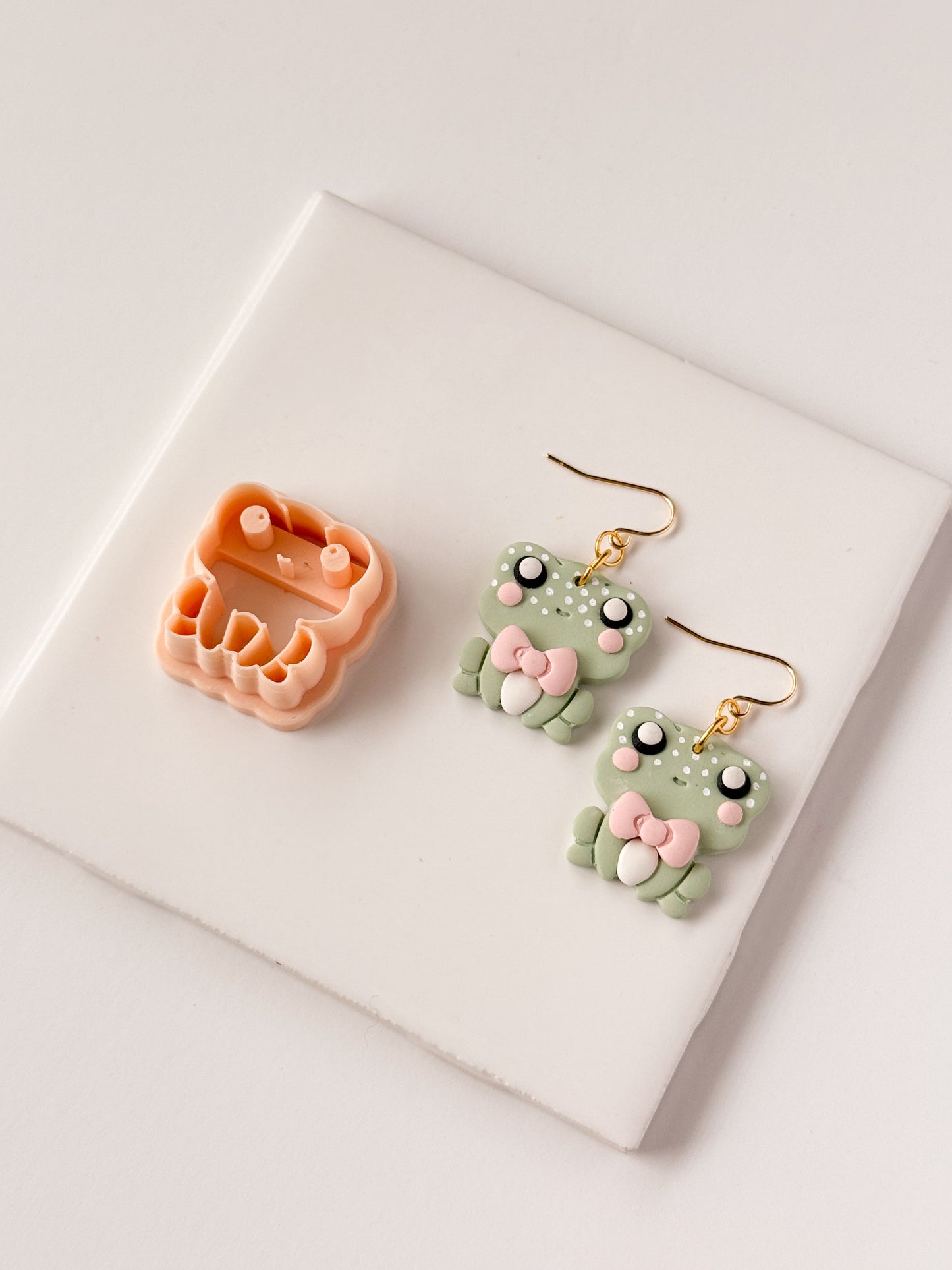 Spring Cute Embossed Frog Clay Cutter | Spring Frog Polymer Clay Cutter for DIY Nature Earrings Animal Jewelry and Handmade Amphibian-Themed Accessories