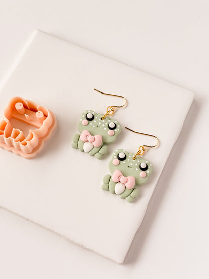 Spring Cute Embossed Frog Clay Cutter | Spring Frog Polymer Clay Cutter for DIY Nature Earrings Animal Jewelry and Handmade Amphibian-Themed Accessories