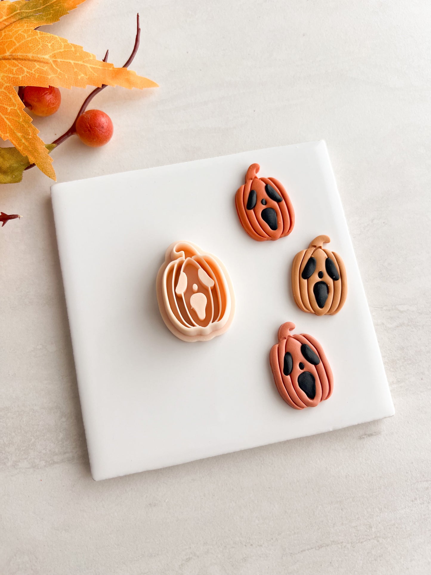 Scream Mask Pumpkin Clay Cutter | Halloween Horror Polymer Clay Cutter for Spooky Earrings and Crafts