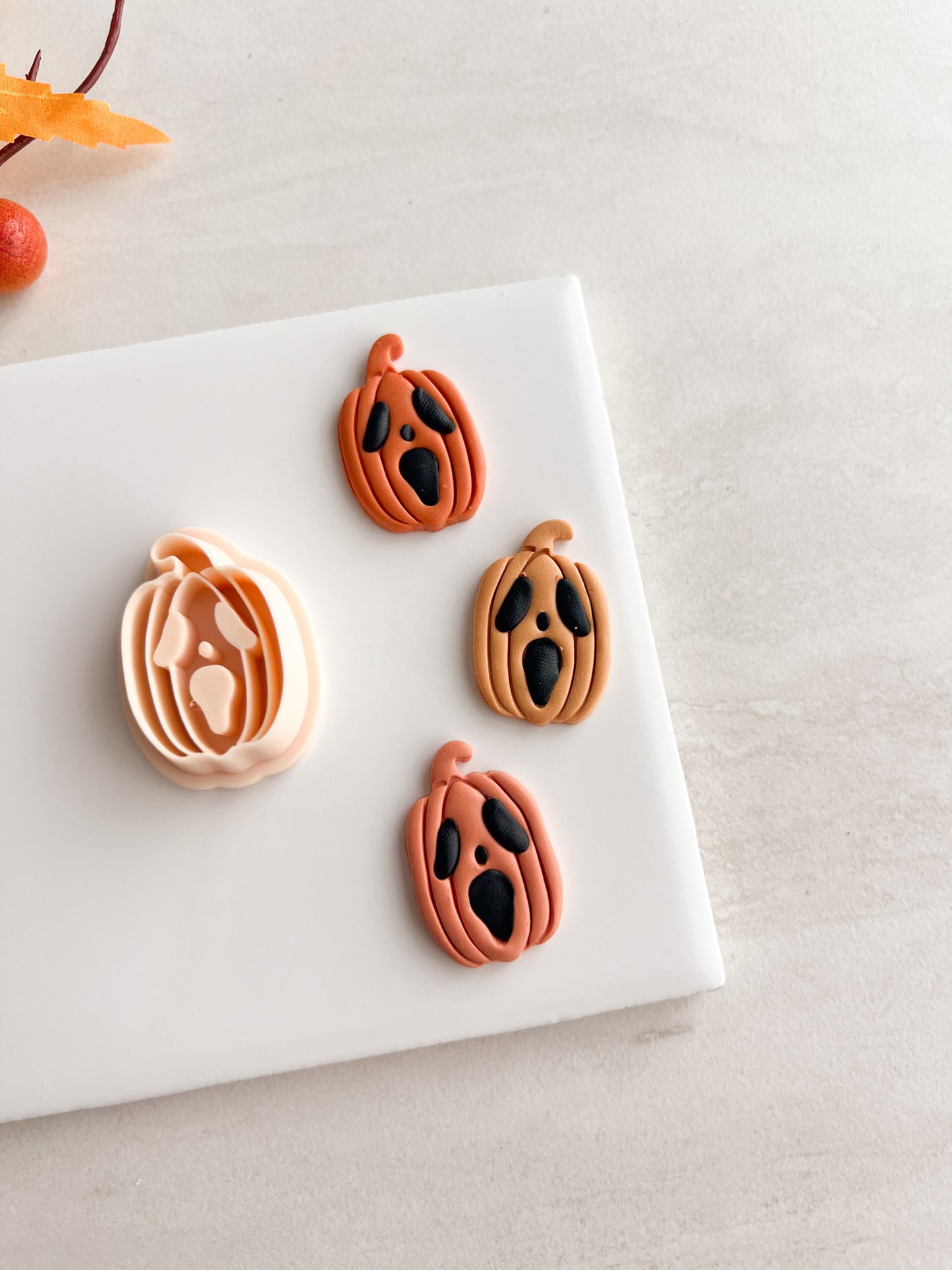 Scream Mask Pumpkin Clay Cutter | Halloween Horror Polymer Clay Cutter for Spooky Earrings and Crafts