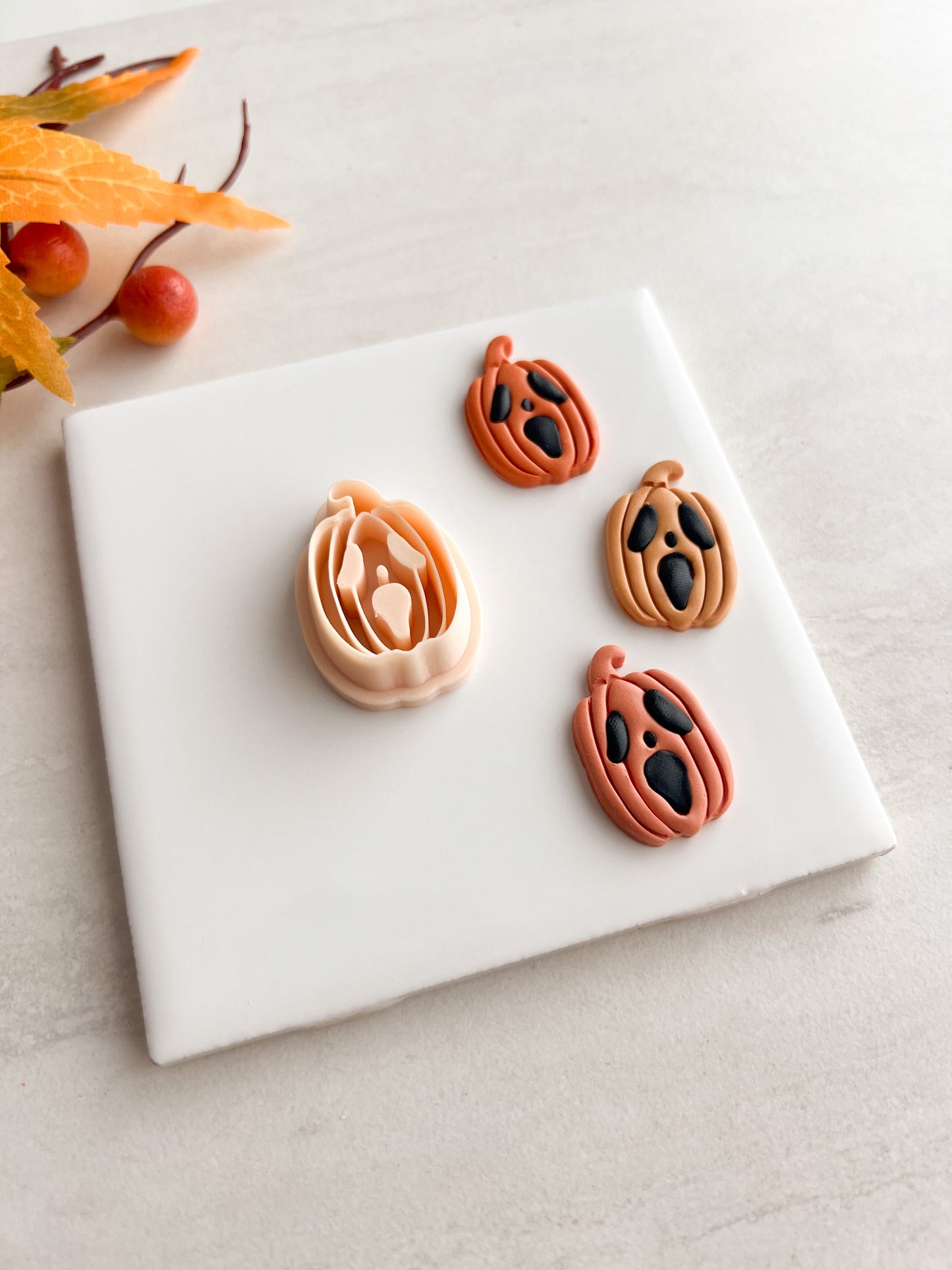 Scream Mask Pumpkin Clay Cutter | Halloween Horror Polymer Clay Cutter for Spooky Earrings and Crafts