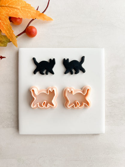 Cat Mirror No. 2 Clay Cutter | Cat Mirror No. 2 Polymer Clay Cutter for DIY Reflective Earrings Cat-Themed Jewelry and Handmade Elegant Accessories