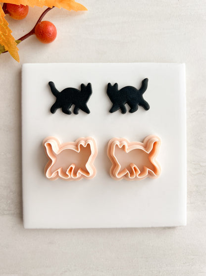 Cat Mirror No. 2 Clay Cutter | Cat Mirror No. 2 Polymer Clay Cutter for DIY Reflective Earrings Cat-Themed Jewelry and Handmade Elegant Accessories