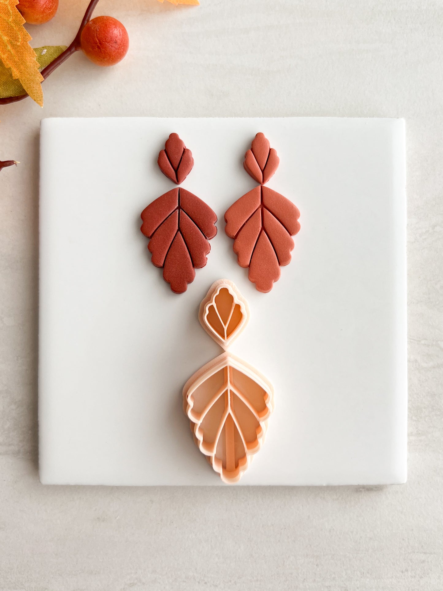 Scalloped Leaf Dangle No. 1 Clay Cutter | Scalloped Leaf Dangle No. 1 Polymer Clay Cutter for DIY Nature Earrings Botanical Jewelry and Handmade Boho Accessories