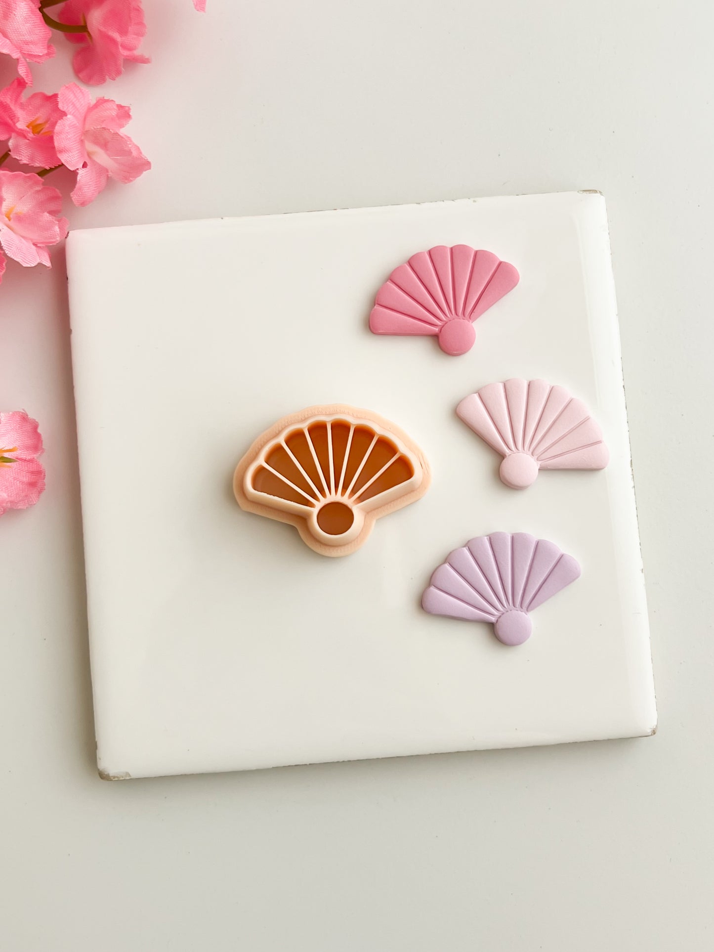 Hand Fan Clay Cutter | Hand Fan Polymer Clay Cutter for DIY Elegant Earrings Vintage-Themed Jewelry and Handmade Chic Accessories