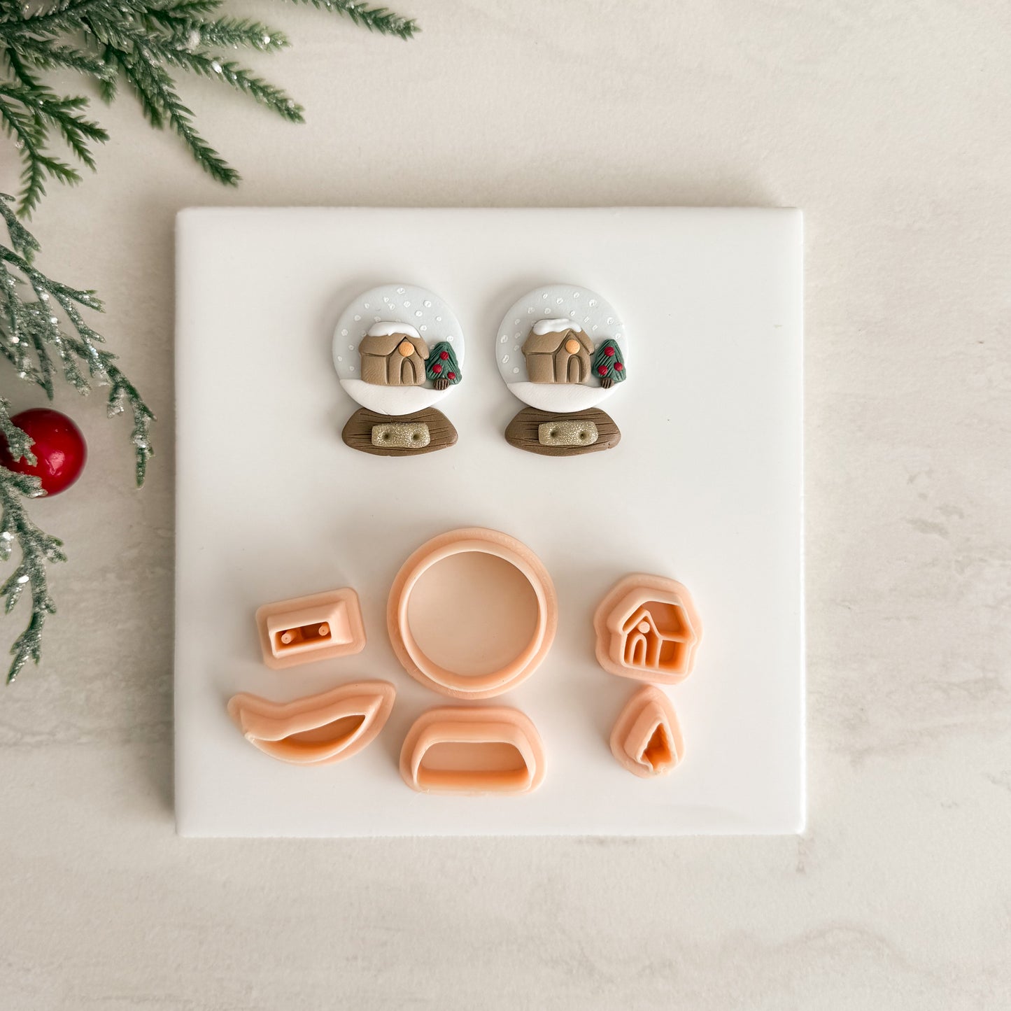 2025 Snowglobe No. 1 Builder | Festive Polymer Clay Cutter