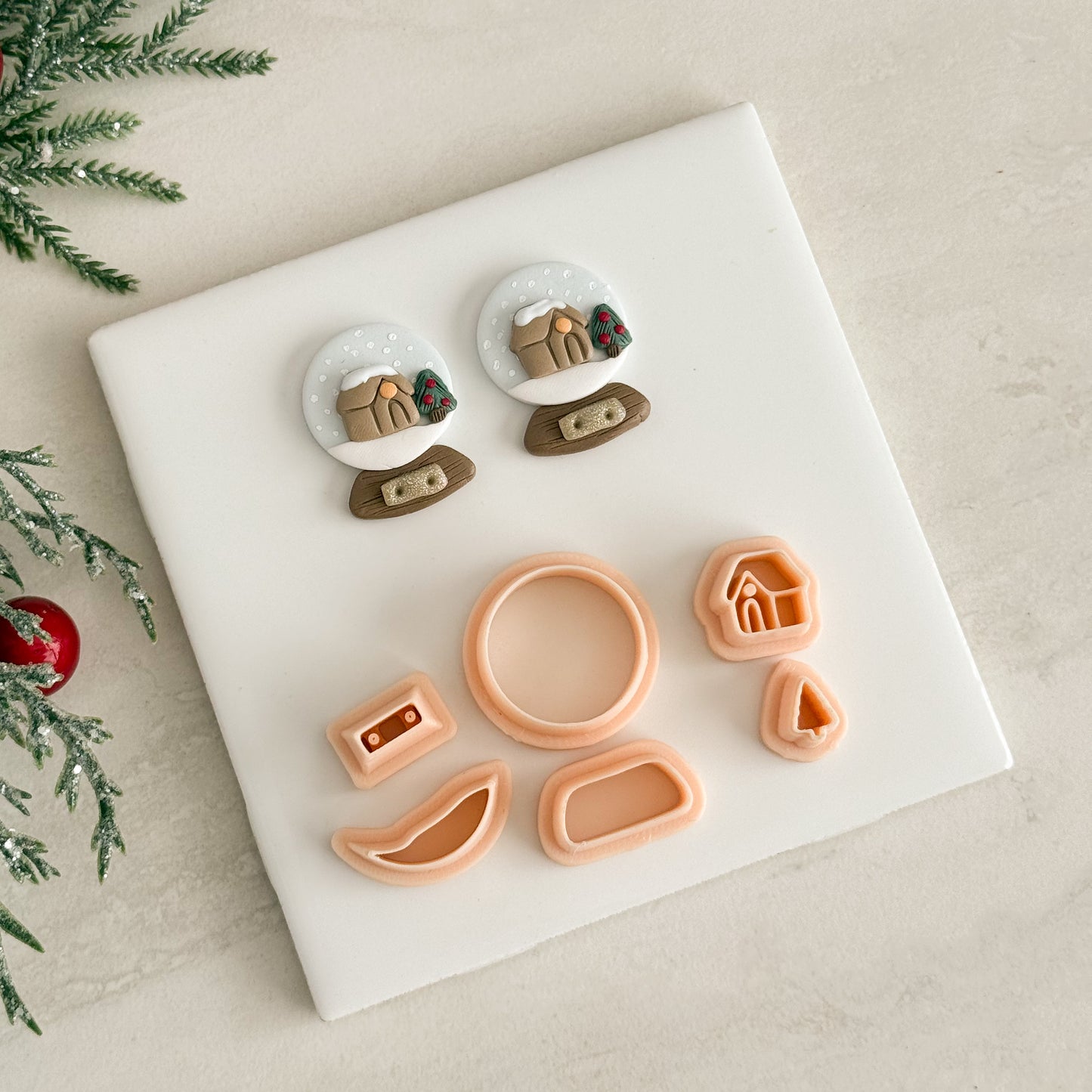 2025 Snowglobe No. 1 Builder | Festive Polymer Clay Cutter