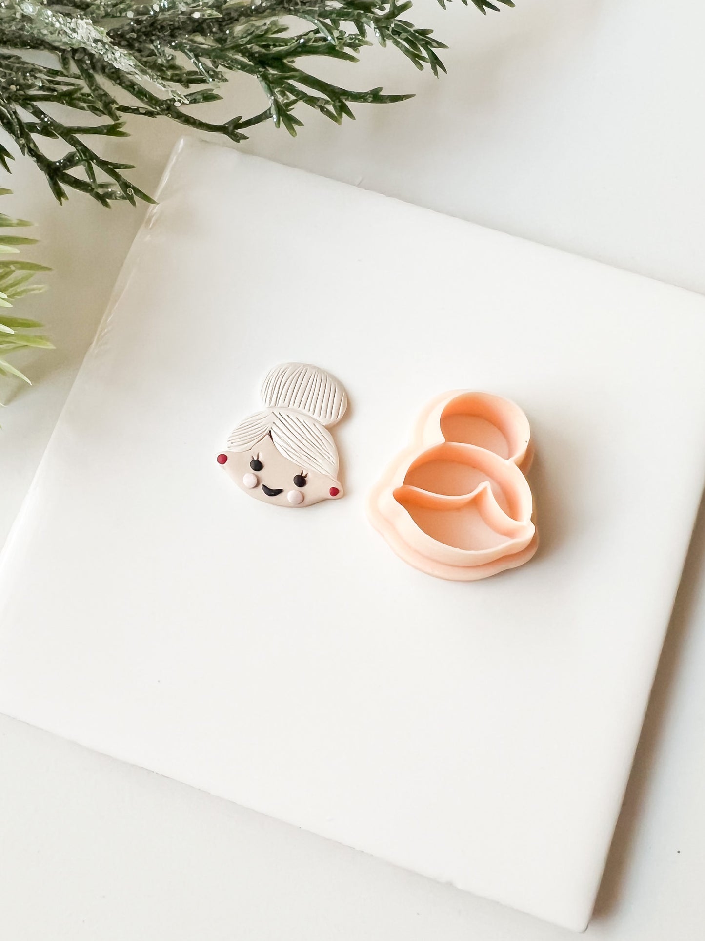 Mrs Claus Clay Cutter | Christmas Mrs. Claus Polymer Clay Cutter for Holiday Earrings and Baking