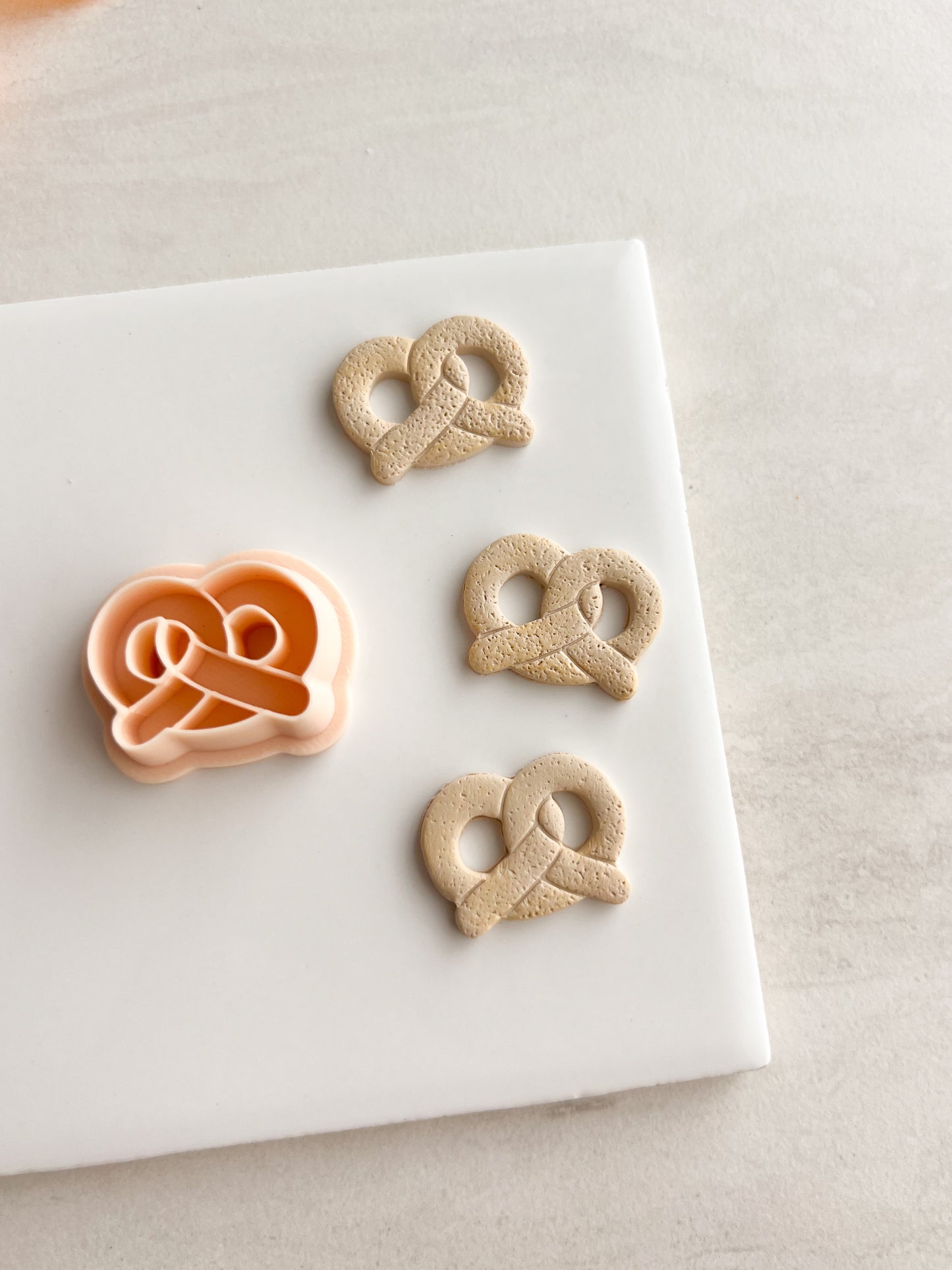 Pretzel Clay Cutter | Pretzel Polymer Clay Cutter for DIY Snack Earrings Food-Themed Jewelry and Handmade Cute Accessories
