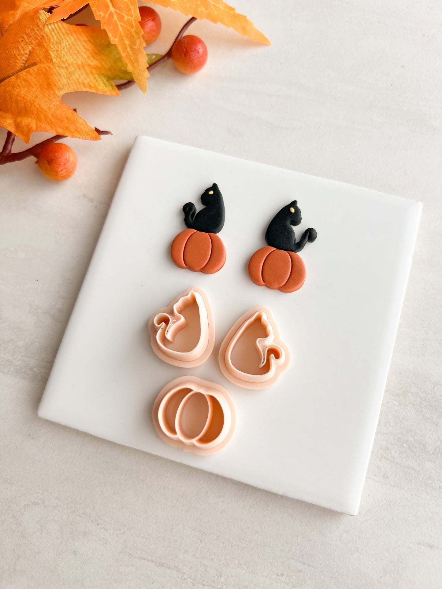 Pumpkin Cat Clay Cutter | Pumpkin Cat Polymer Clay Cutter for DIY Halloween Earrings Black Cat Jewelry and Handmade Spooky Accessories