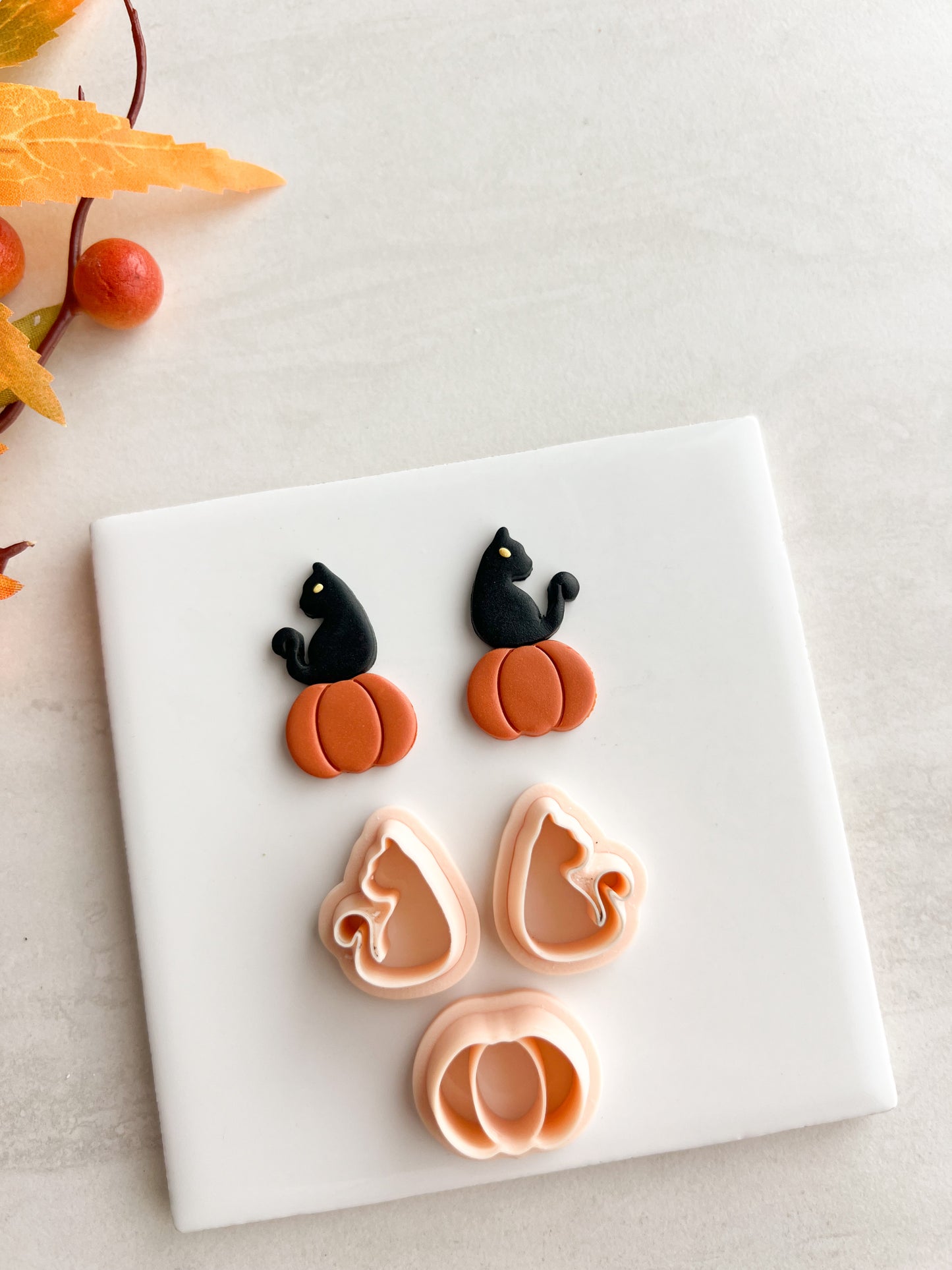 Pumpkin Cat Clay Cutter | Pumpkin Cat Polymer Clay Cutter for DIY Halloween Earrings Black Cat Jewelry and Handmade Spooky Accessories