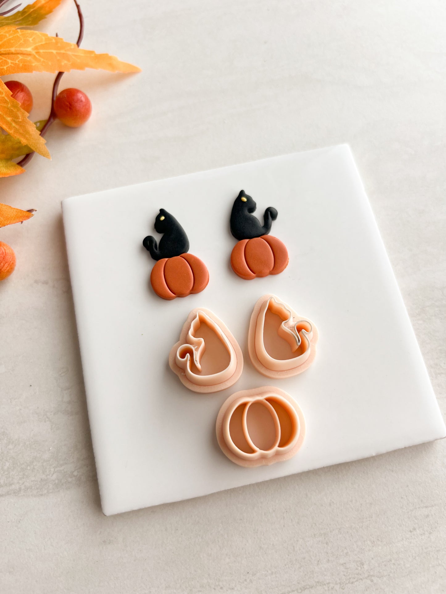 Pumpkin Cat Clay Cutter | Pumpkin Cat Polymer Clay Cutter for DIY Halloween Earrings Black Cat Jewelry and Handmade Spooky Accessories