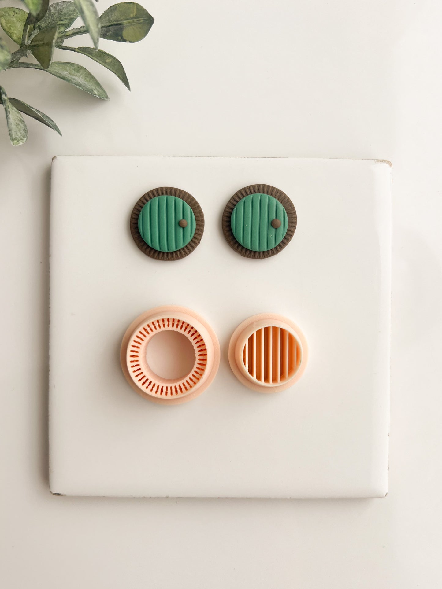 Hobbit Hole Clay Cutter | Hobbit Hole Polymer Clay Cutter for Fantasy-Themed Earrings DIY Jewelry and Lord of the Rings Inspired Crafts