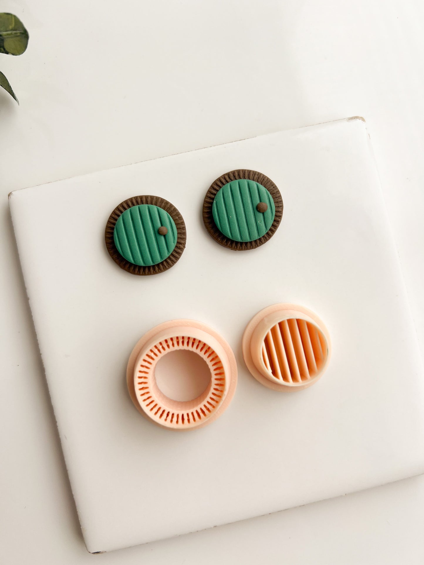 Hobbit Hole Clay Cutter | Hobbit Hole Polymer Clay Cutter for Fantasy-Themed Earrings DIY Jewelry and Lord of the Rings Inspired Crafts