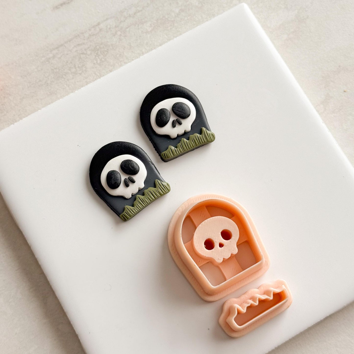2025 Tombstone with Skull Clay Cutter | Spooky Halloween Gravestone Polymer Clay Cutter for Fall Earrings and Crafts