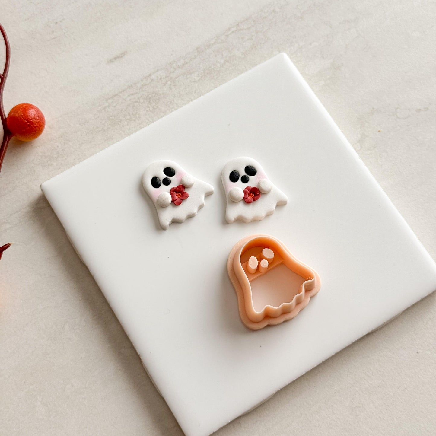 2025 Ghost Clay Cutter No. 1 | Fall Polymer Clay Cutter Spooky Embossed for Halloween Earrings