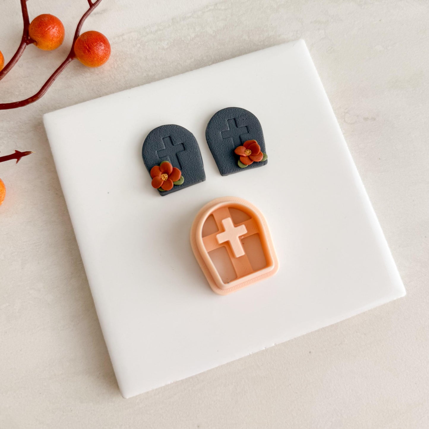 2025 Tombstone with Cross Clay Cutter | Spooky Halloween Gravestone Polymer Clay Cutter for Fall Earrings and Crafts