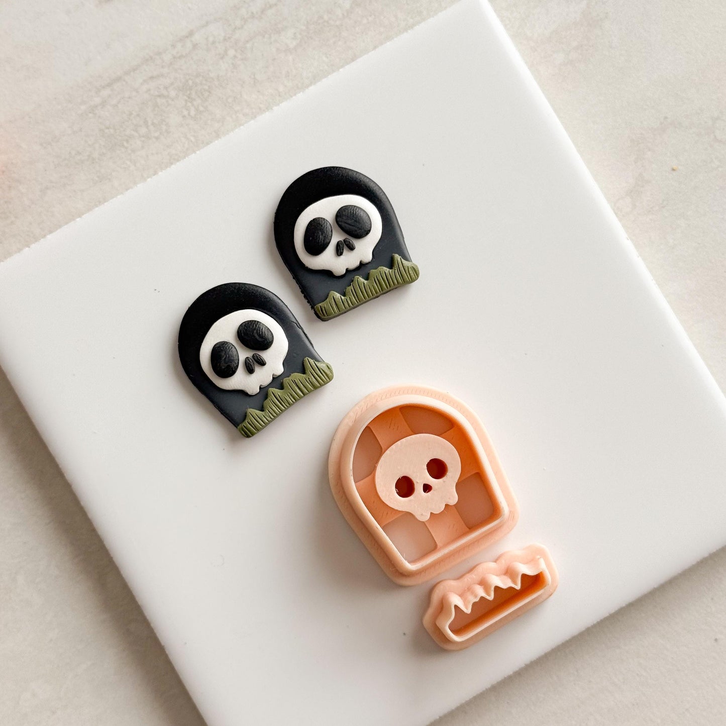 2025 Tombstone with Skull Clay Cutter | Spooky Halloween Gravestone Polymer Clay Cutter for Fall Earrings and Crafts